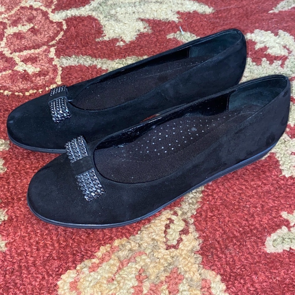 VANELI Black Suede Ballerina Flats Pewter metal chain bow NWT